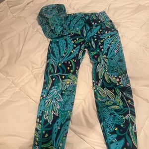 Lilly Pulitzer jogger pant with matching hat